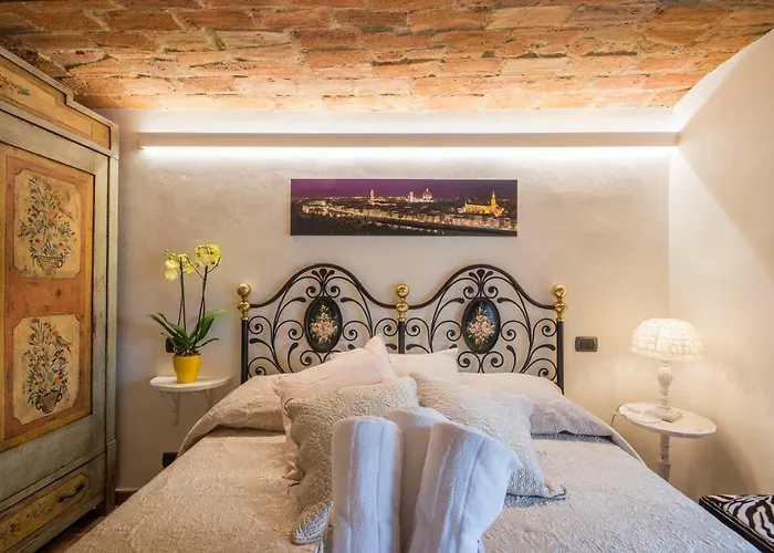 Florence Luxury House